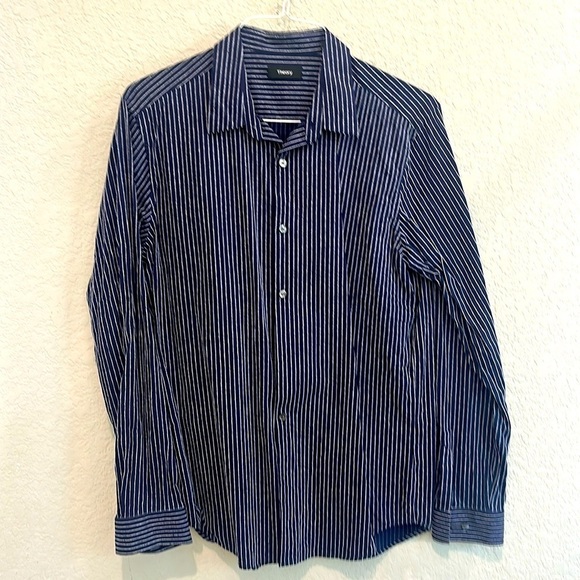 Theory symmetrical shirt Large - Picture 1 of 9